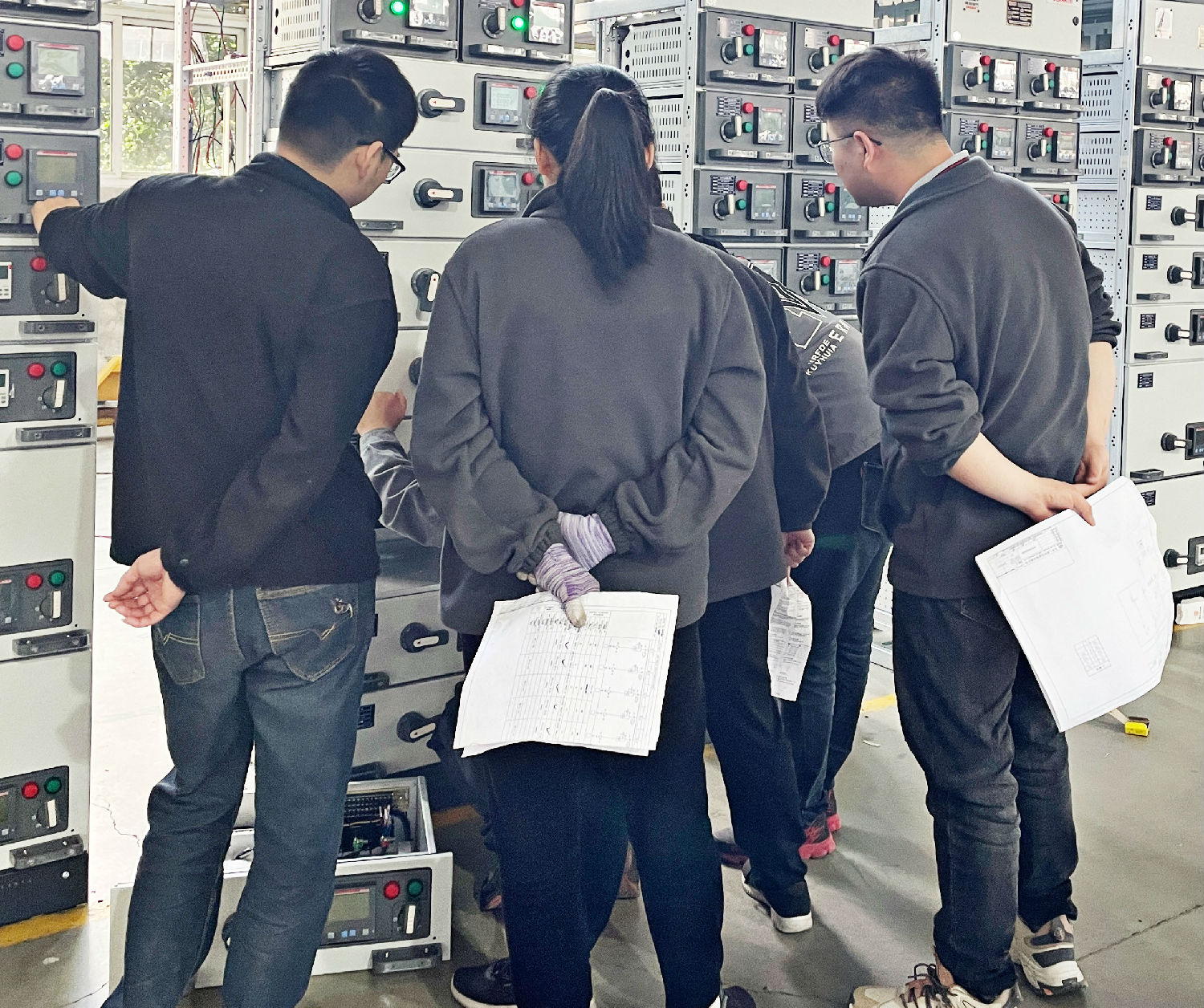 得潤電氣現(xiàn)場調試