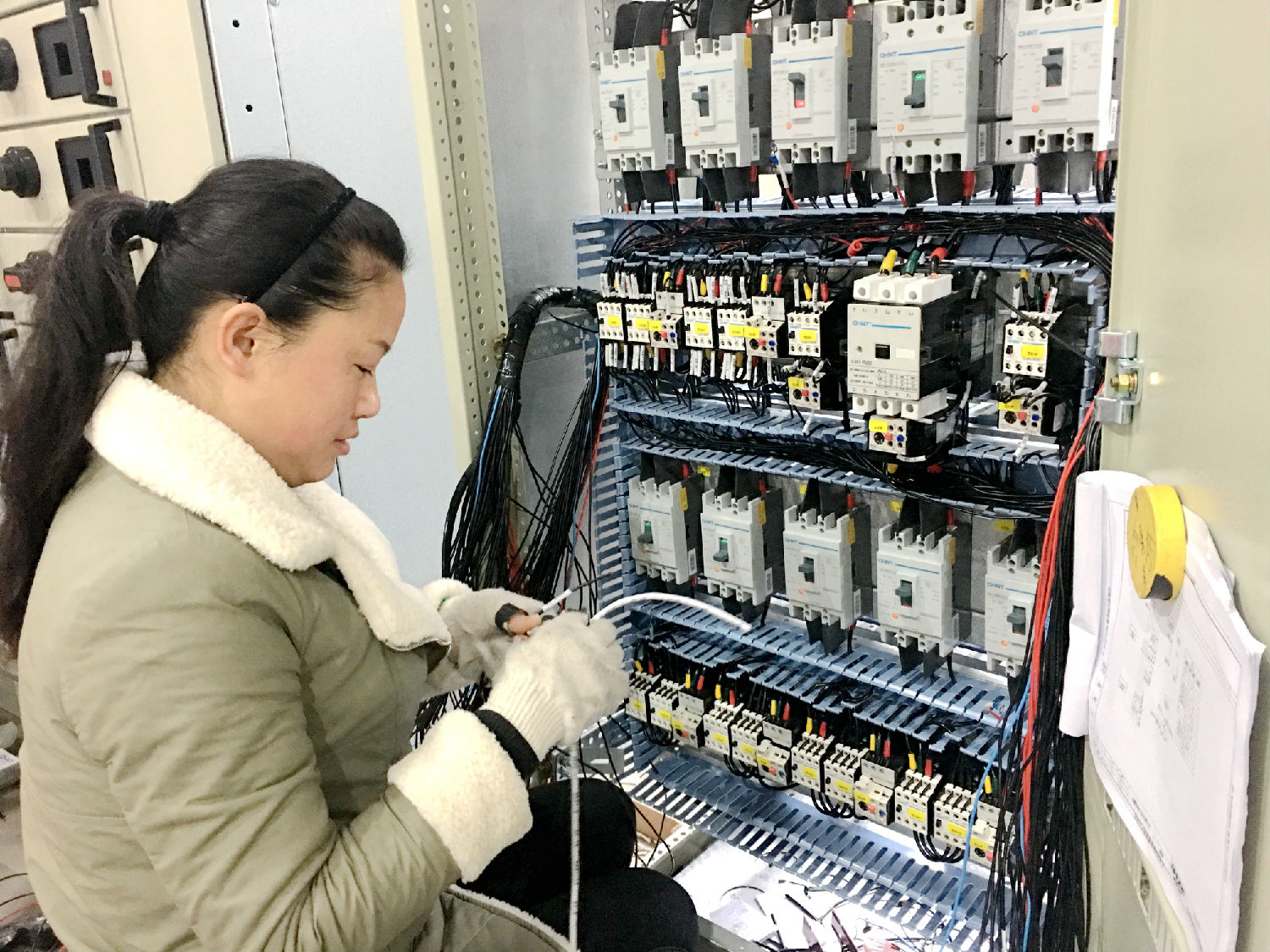 安徽得潤(rùn)電氣 電話(huà)：400-0551-777